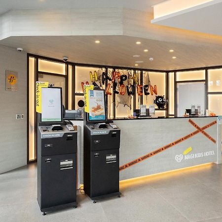 Check Inn Magi Kids Hotel Luodong Esterno foto