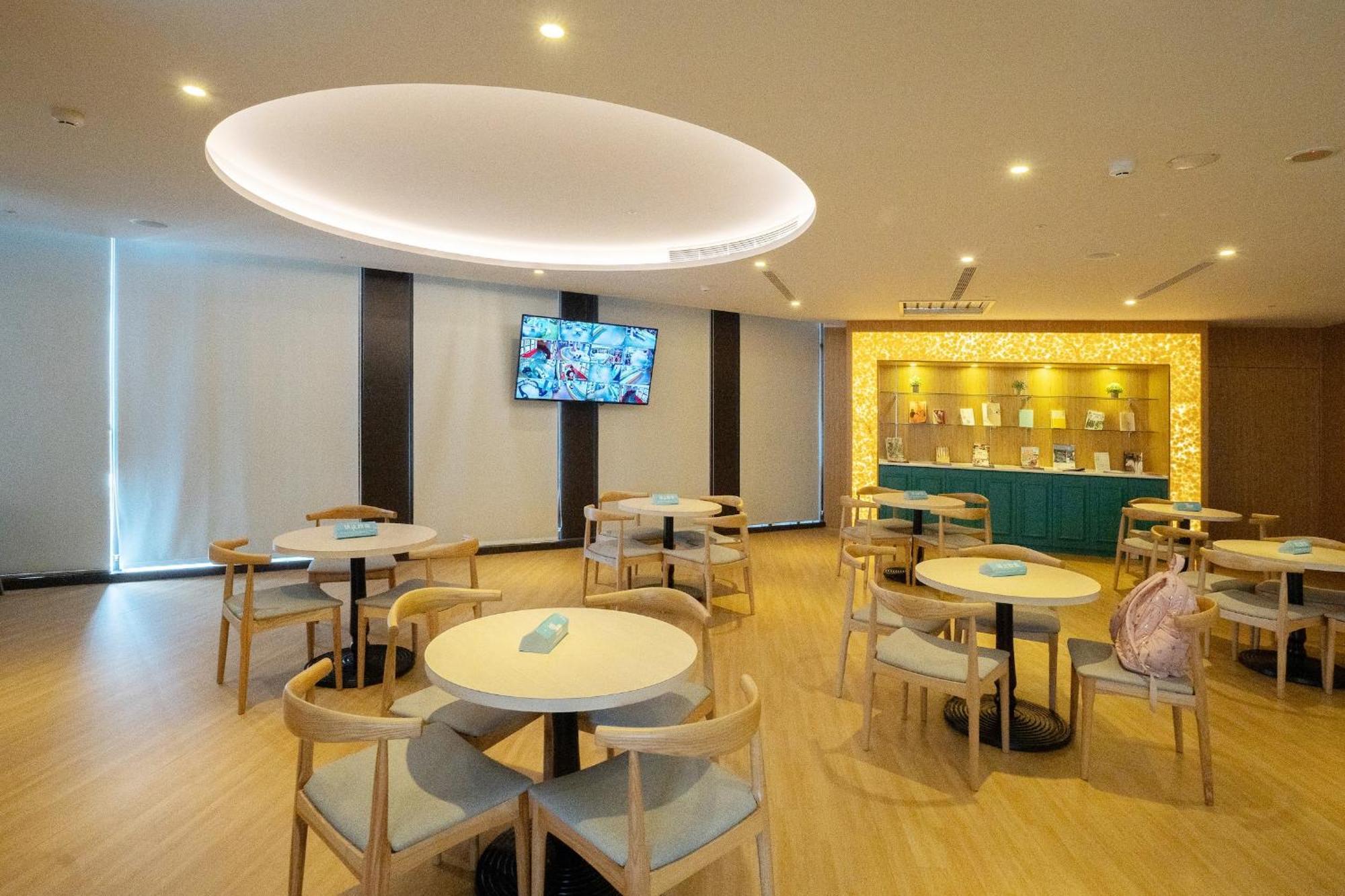 Check Inn Magi Kids Hotel Luodong Esterno foto