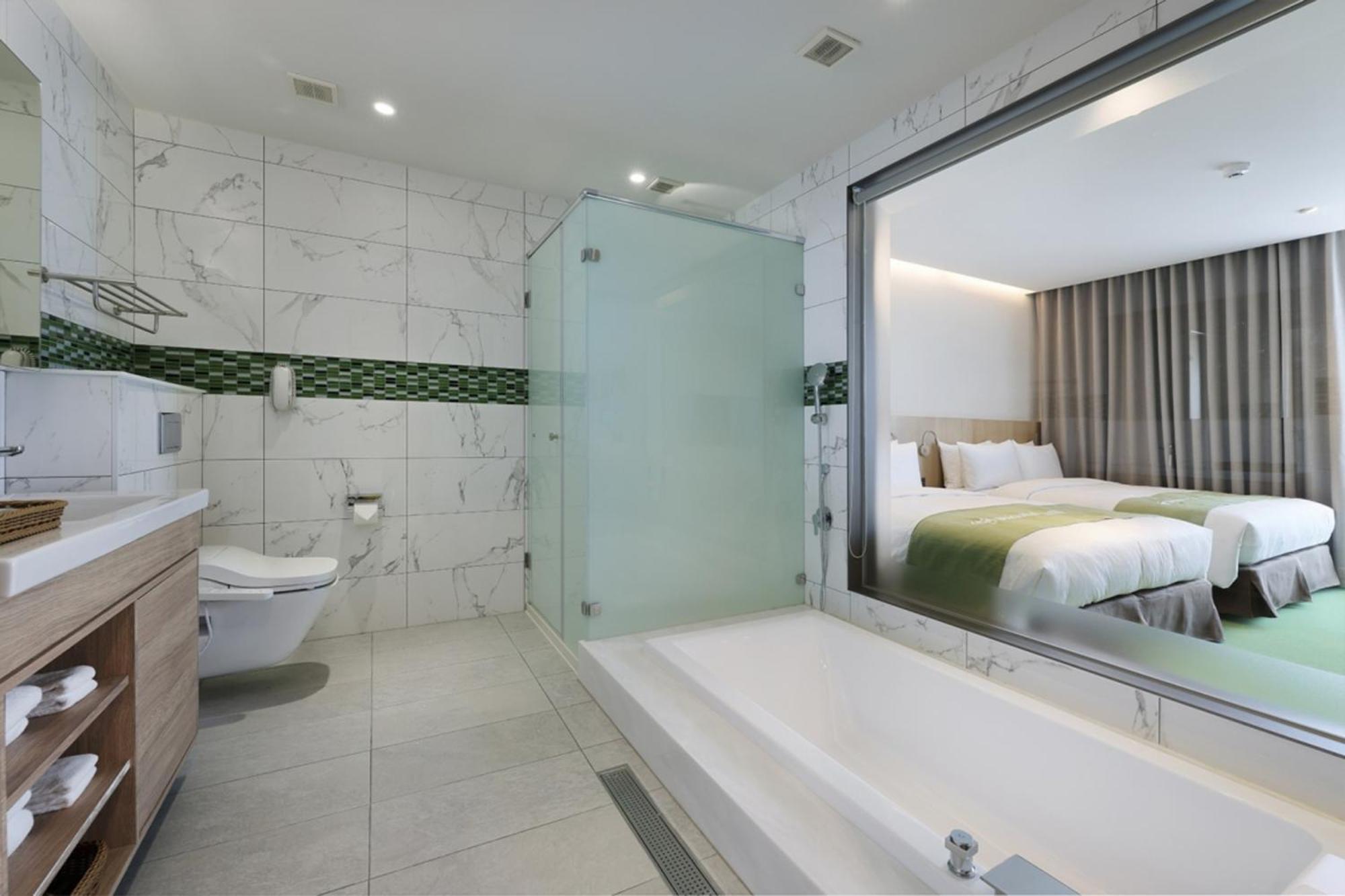 Check Inn Magi Kids Hotel Luodong Esterno foto