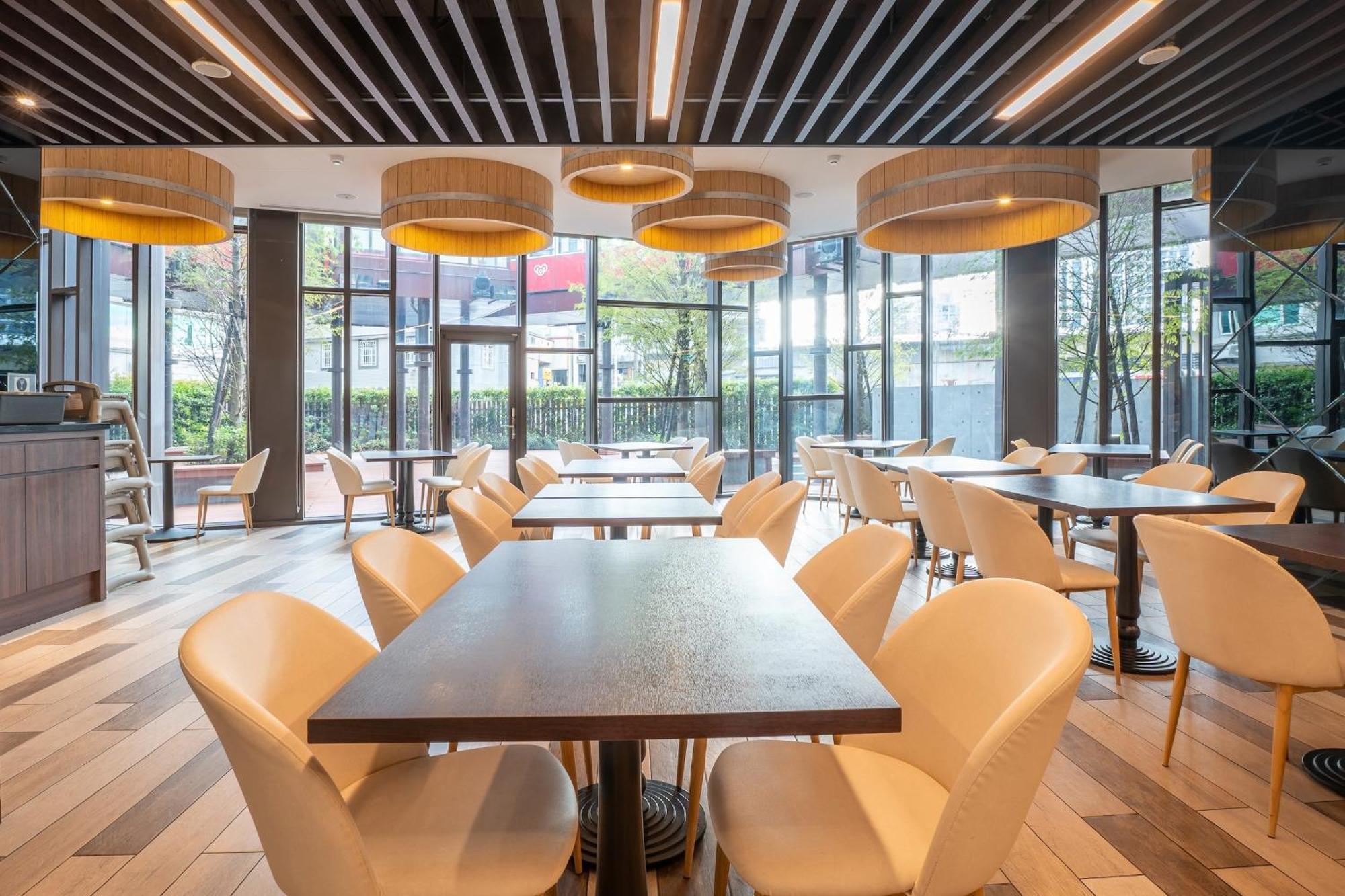 Check Inn Magi Kids Hotel Luodong Esterno foto